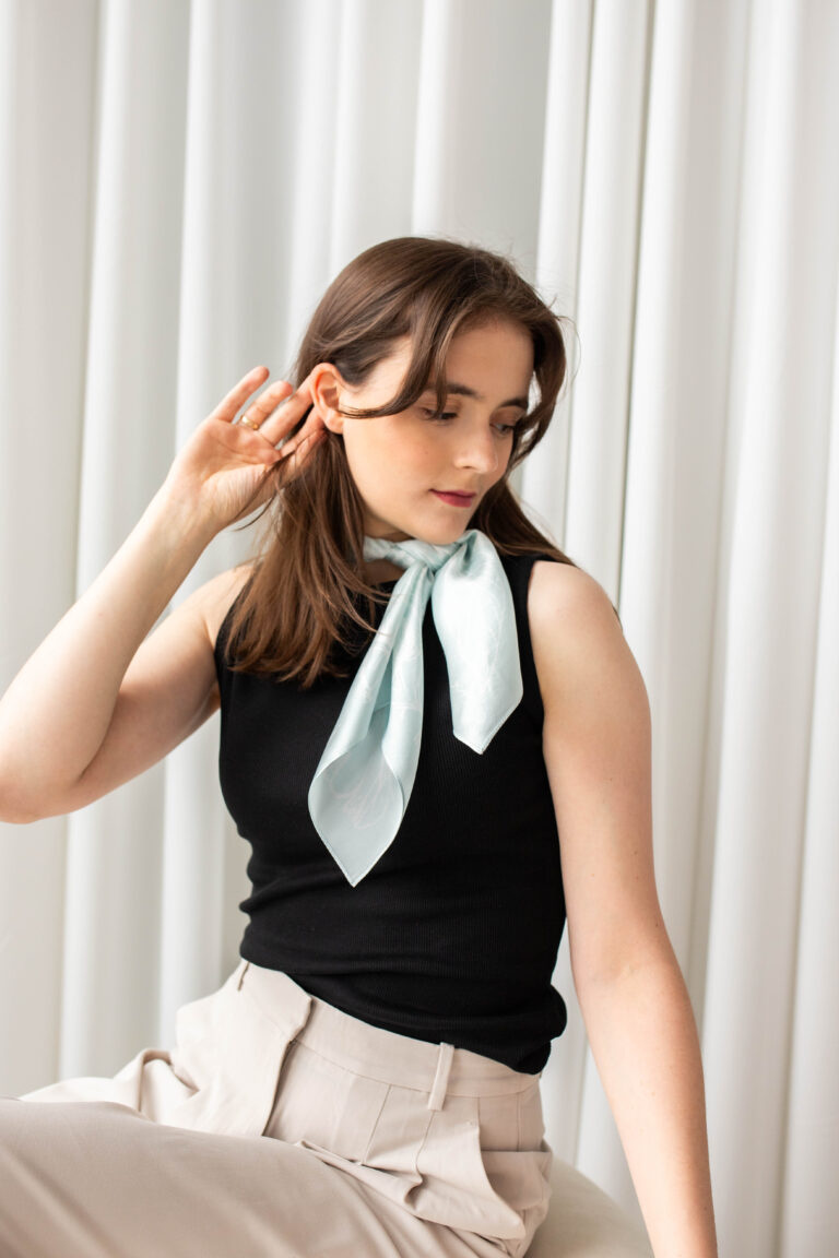 Apaszka jedwabna - Niebieska - Gaja