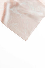 Apaszka jedwabna - Różowa - Gaja - Detal